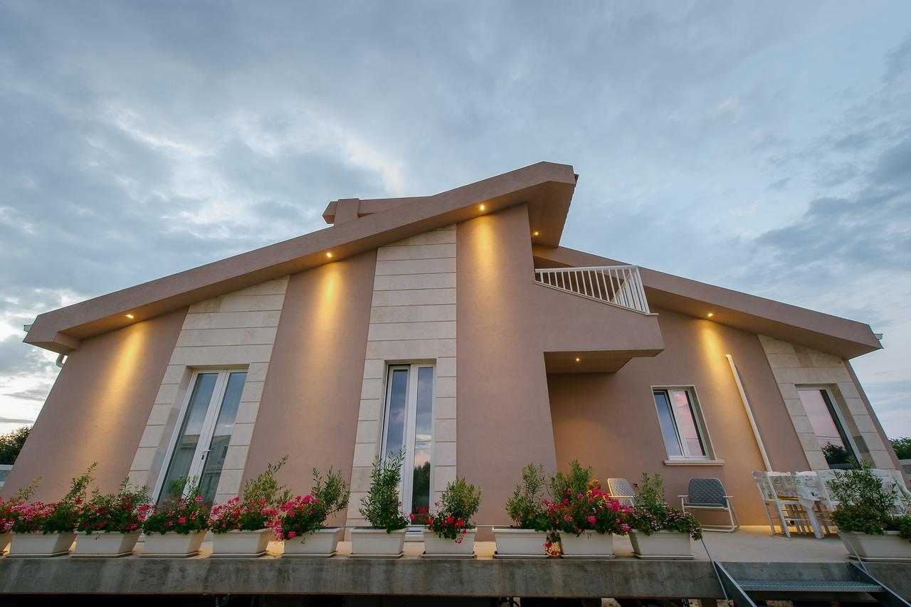 مبيت وإفطار شيكلي Barokhouse المظهر الخارجي الصورة